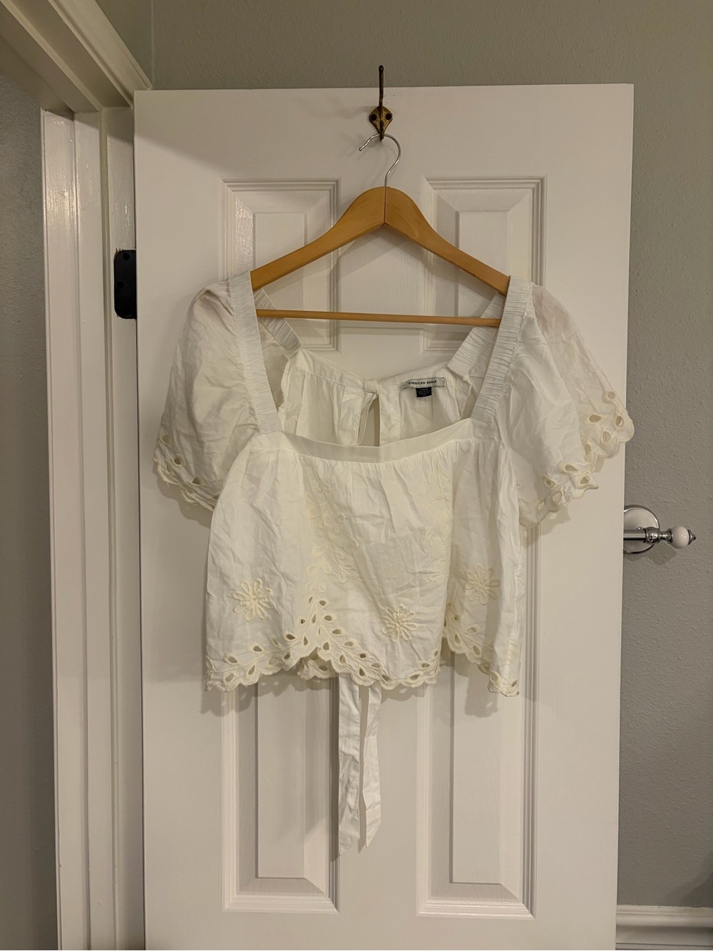American Eagle Tie Back Eyelet Crop Top White Large